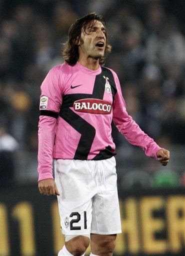 早报：皇马主场翻车，那不勒斯登意甲榜首