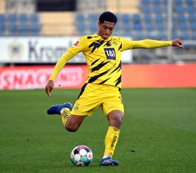 英媒：曼联考察加拉格尔时对巴里奥斯产生兴趣（英媒：曼联在考察加拉格尔期间也对巴里奥斯产生兴趣）