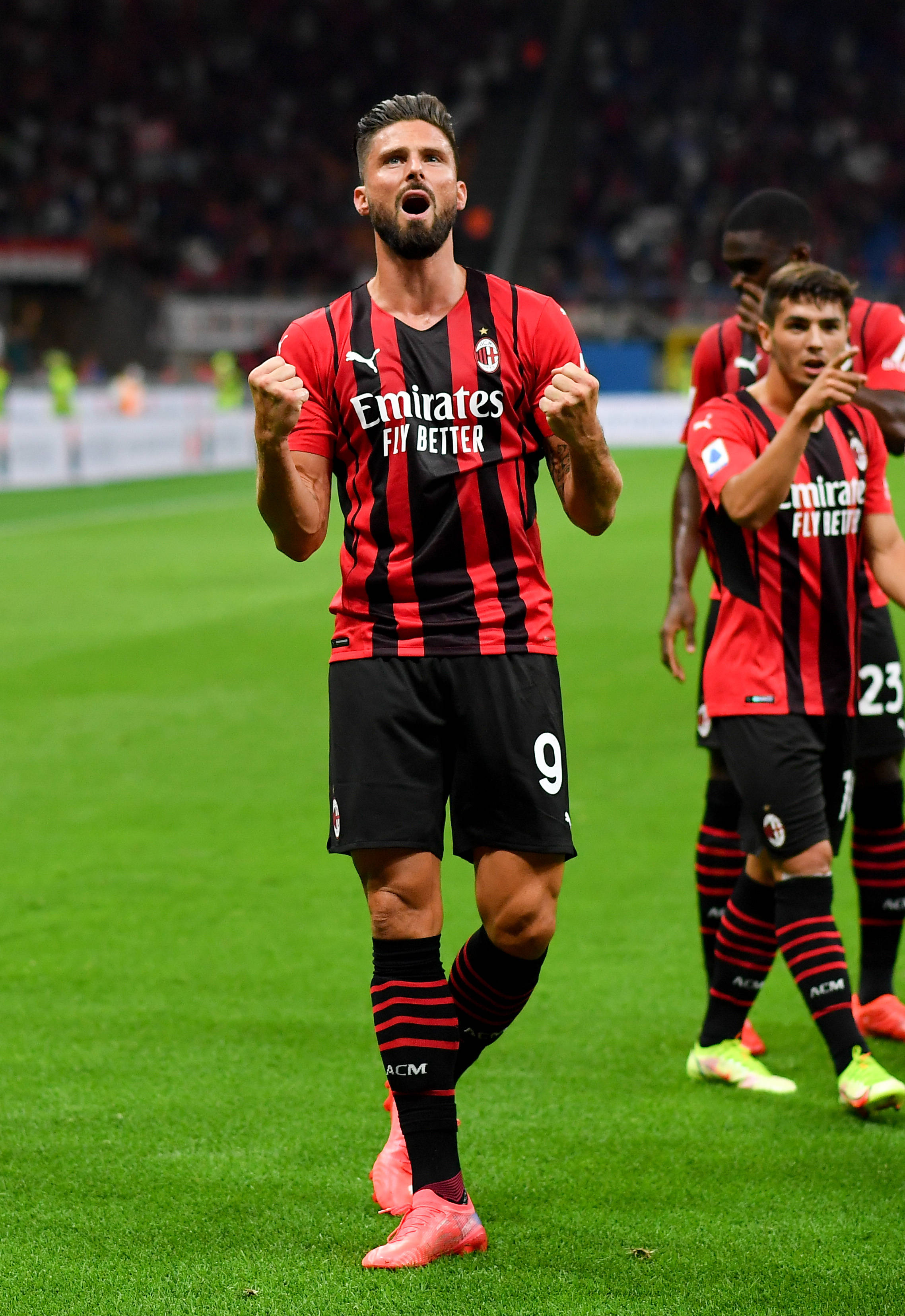 FC首尔官方：我们向球迷致歉，亚冠战绩低迷理应接受批评