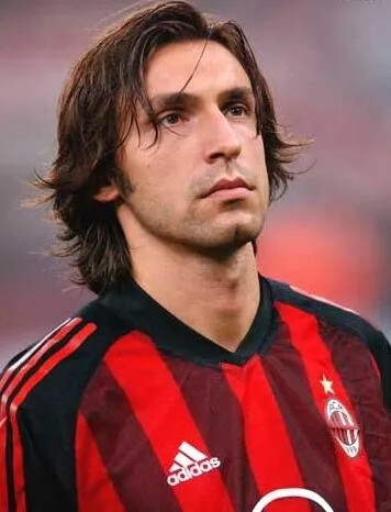 泰晤士报：尽管曼联一周只有一赛，但阿莫林坚持每周训练6天（泰晤士报：曼联每周仅一场，阿莫林仍坚持每周六天训练）