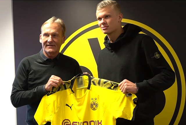 水晶宫已决定明夏出售沃顿，曼联进欧冠才有竞争力！经纪人揭秘计划（经纪人揭秘：水晶宫拟明夏出售沃顿，曼联需晋级欧冠方具竞争力）