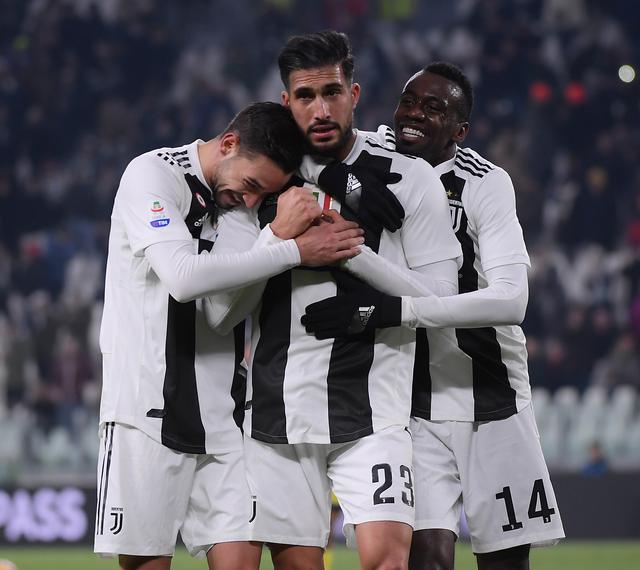 德天空：拜仁不打算在冬窗放走杰克逊，球员本人也无意离队（德天空：拜仁冬窗不放杰克逊，球员无离队打算）