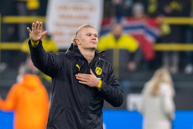 哈兰德本赛季俱乐部+国家队28场狂轰38球，且只有3粒点球（哈兰德本季代表俱乐部与国家队28战斩获38球，仅3球为点射）