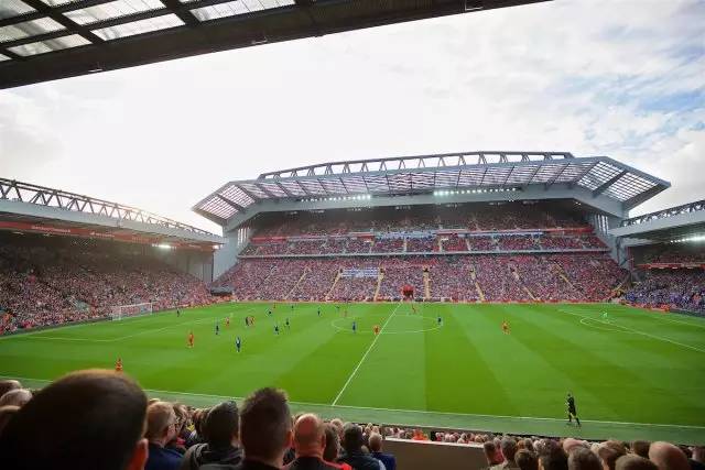 反转！皇马求齐达内救火至赛季末？传奇帅位悬念藏双重博弈